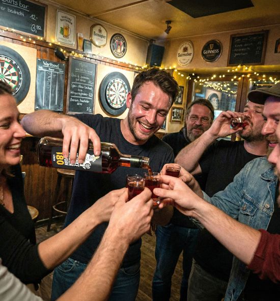 Stinkefingereinhorn 180 anstoßen